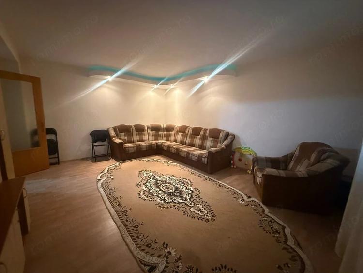 Apartament cu 3 camere decomandat în Dallas