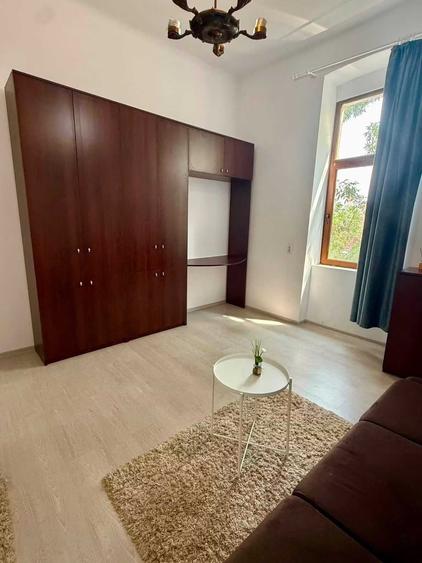 Garsonieră decomandată în Complex Studențesc