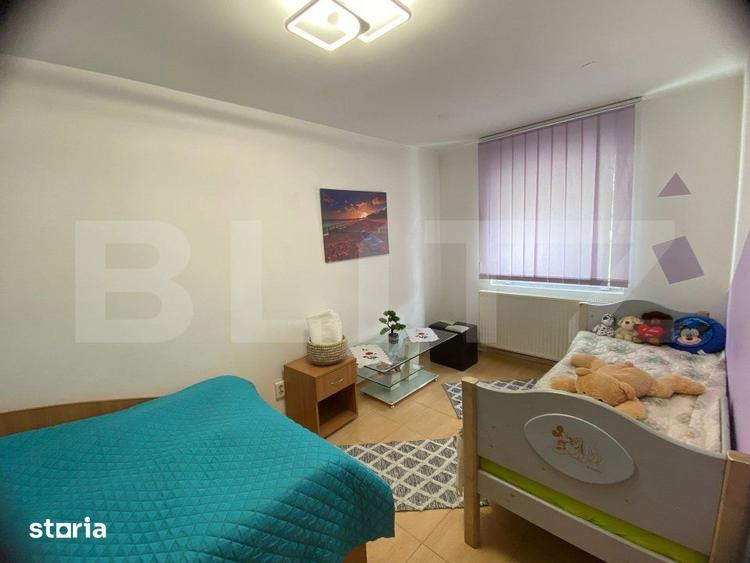 Apartament cu 3 camere în Cetate