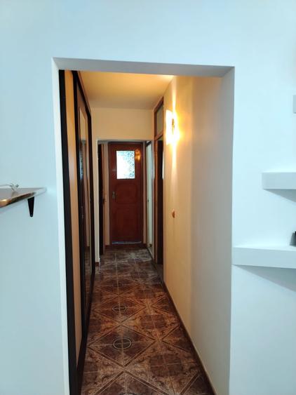 Apartament cu 3 camere decomandat în Vest