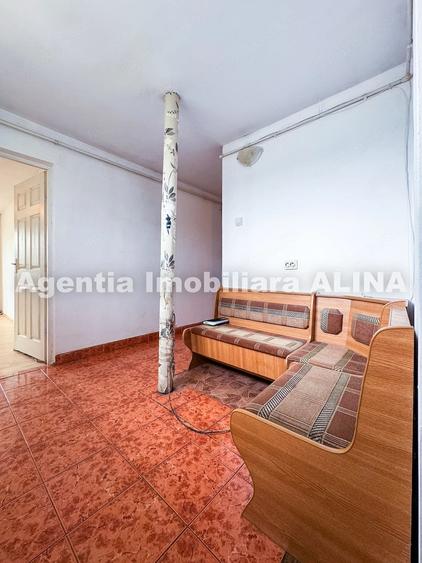 Apartament cu 2 camere decomandat în Micro 15