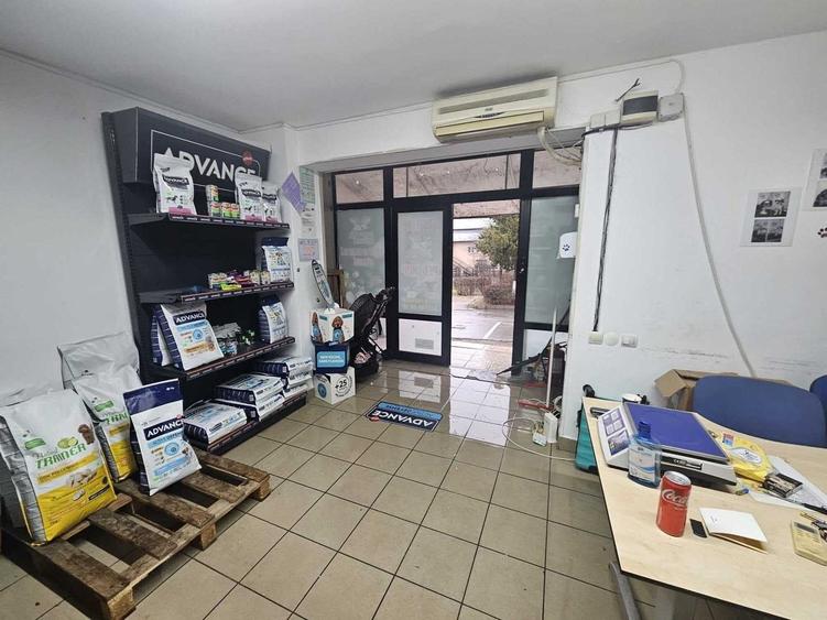 Spațiu comercial, de 42 mp, în Trivale