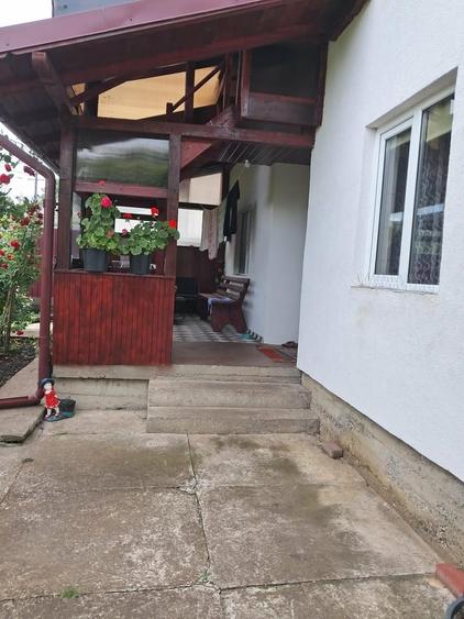 Casă cu 3 camere cu Teren 600 Mp în Central