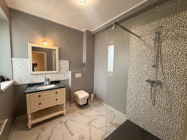 Casă individuală cu 5 camere cu Teren 1000 Mp în Corbeanca