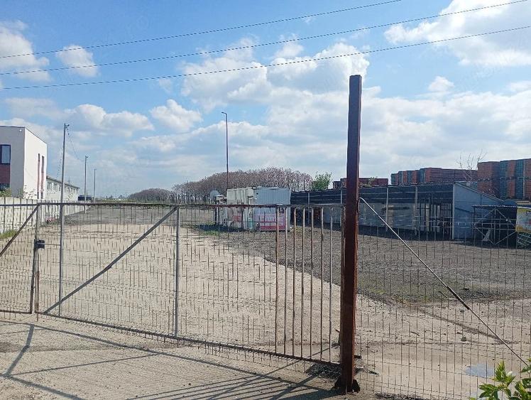 Teren de 3300 mp, în Freidorf