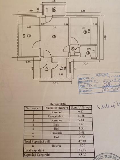 Apartament cu 3 camere semidecomandat în Central