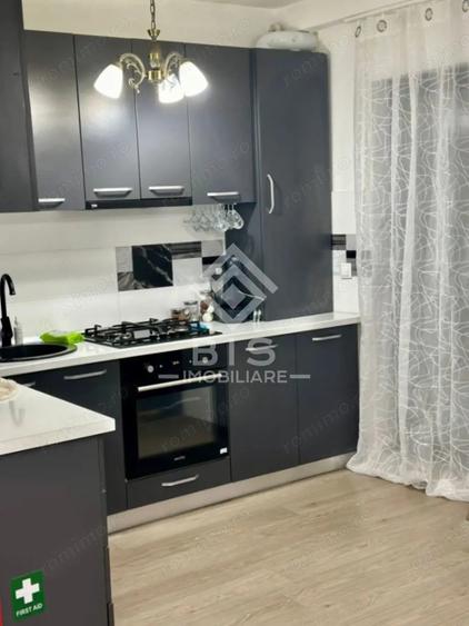 Apartament cu 3 camere decomandat în Calea Moldovei