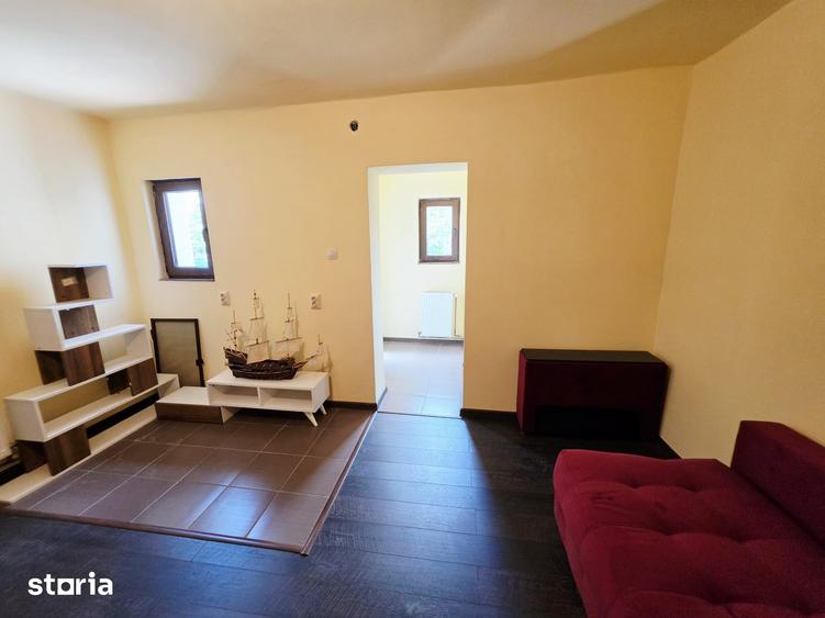 Casă cu 6 camere cu Teren 557 Mp în Berceni