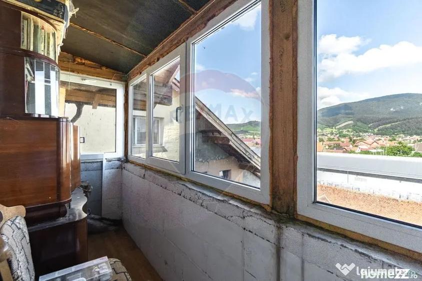 Apartament cu 3 camere nedecomandat în Central
