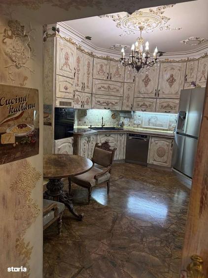 Apartament cu 3 camere decomandat în Bartolomeu