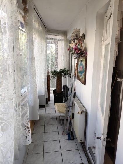 Apartament cu 2 camere decomandat în Astra