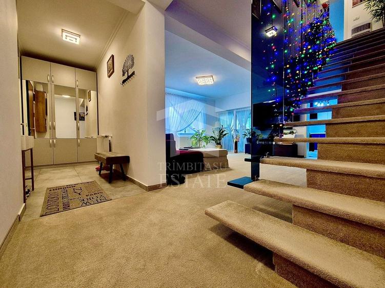 Duplex cu 4 camere cu Canalizare în Urseni