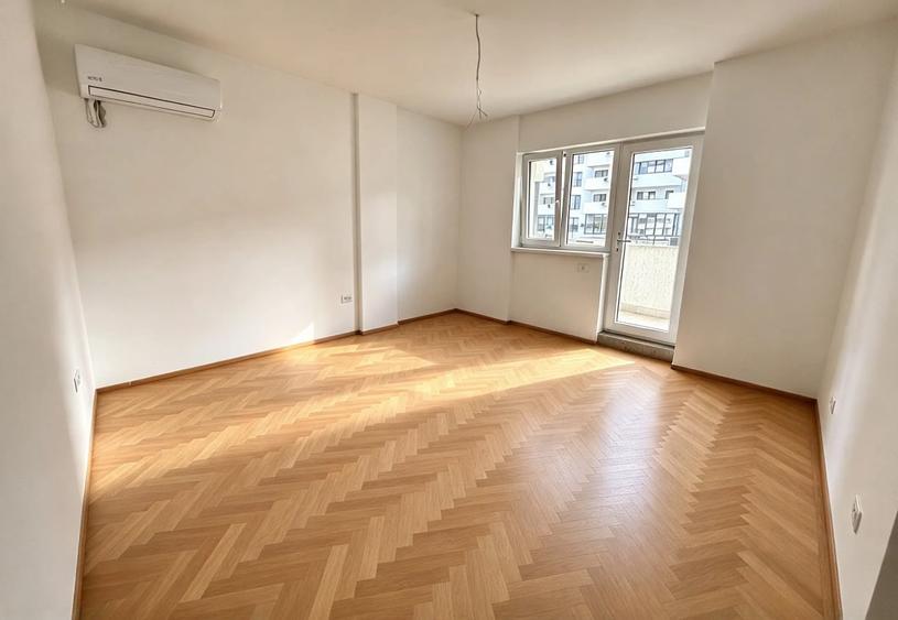 Apartament cu 3 camere decomandat în Berceni