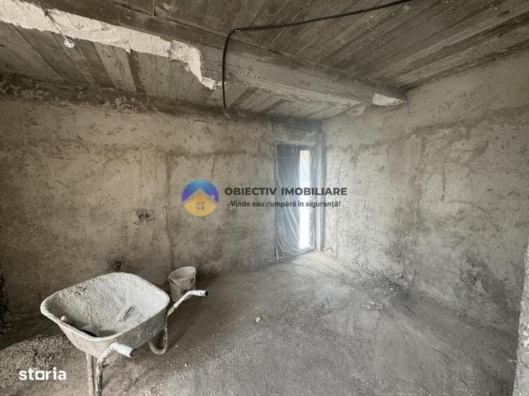 Casă cu 4 camere cu Teren 953 Mp în Gura Văii