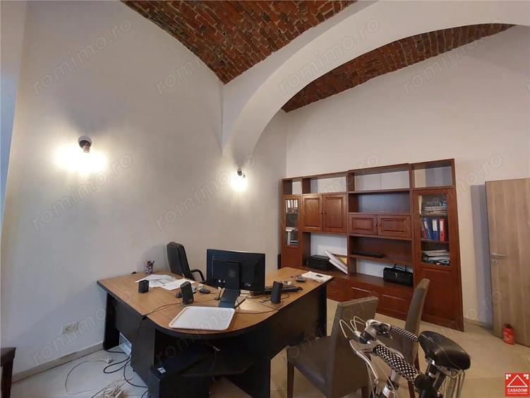 Apartament cu 2 camere nedecomandat în Ultracentral
