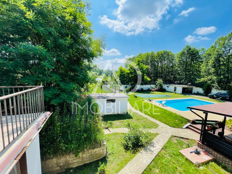 Casă individuală cu 6 camere cu Garaj în Exterior Nord