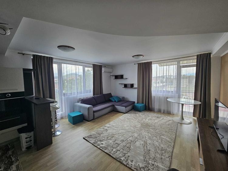 Apartament cu 3 camere decomandat în Ultracentral