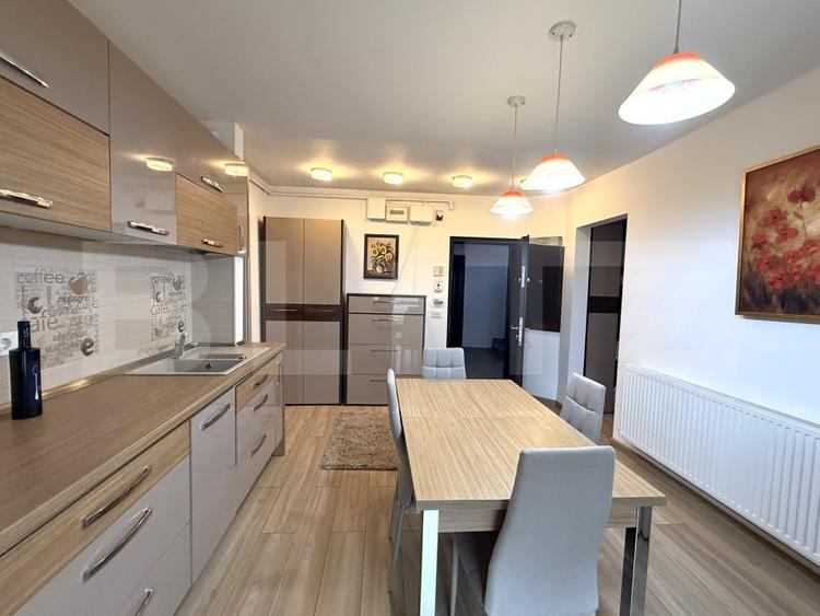 Apartament cu 2 camere decomandat, mobilat în Zorilor