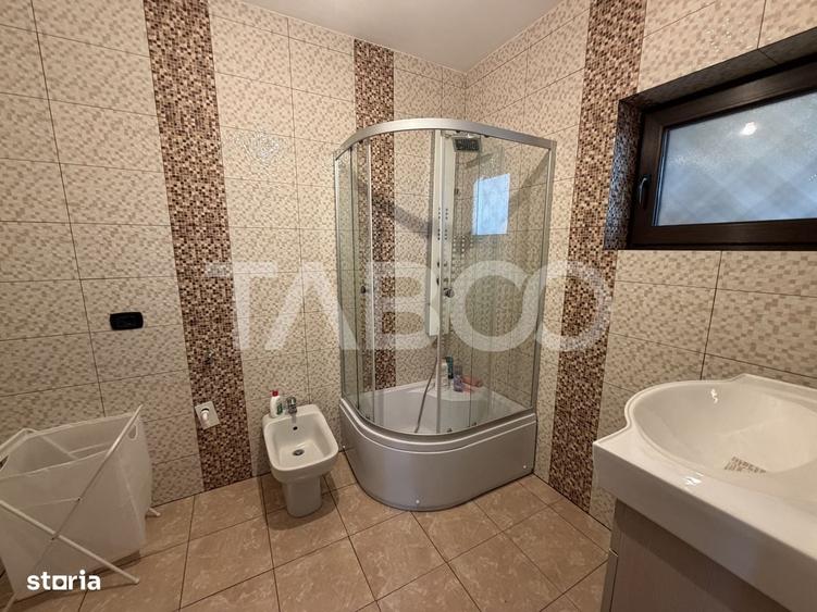 Casă cu 4 camere în Șercaia