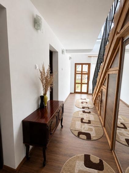 Casă cu 4 camere în Budieni