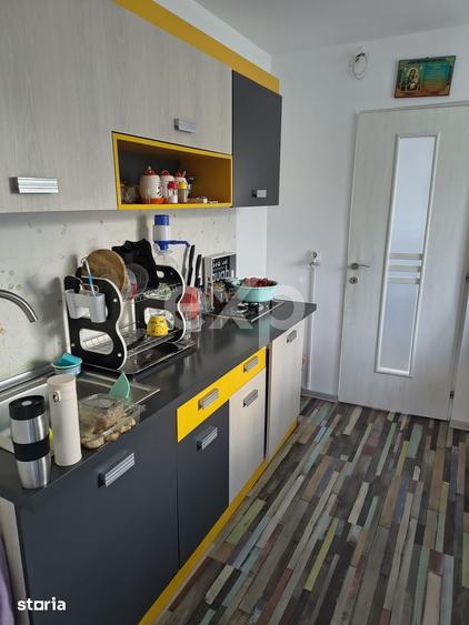 Casă cu 3 camere cu Teren 1071 Mp în Bradu