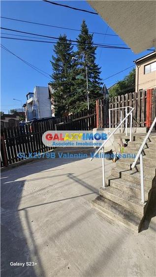 Casă cu 6 camere cu Teren 40 Mp în Vitan