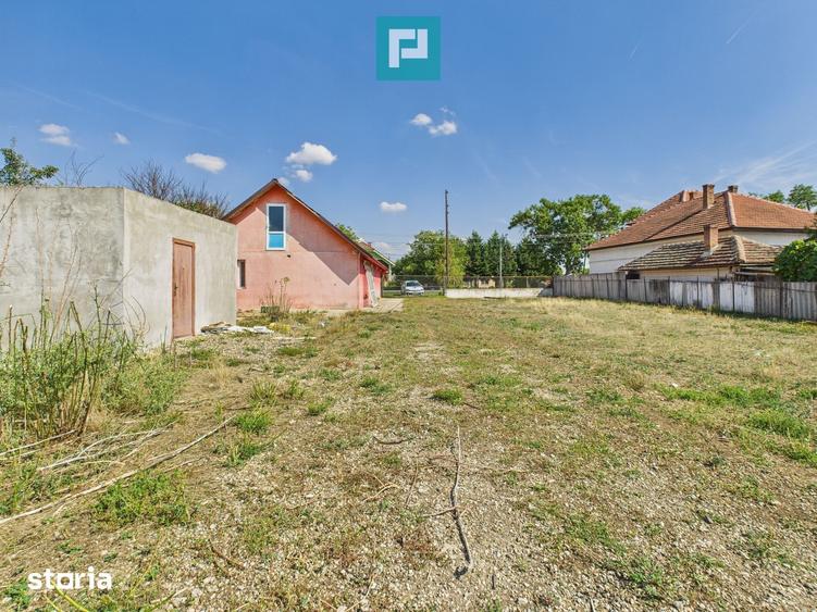 Casă cu 1 camere cu Teren 839 Mp în Zimandu Nou