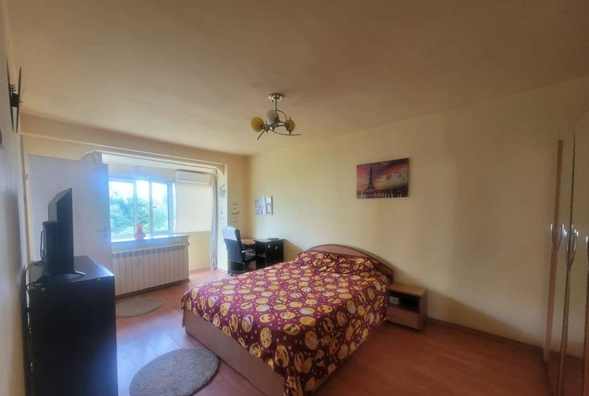 Garsoniera, renovata, mobilata ?i utilata Tineretului sup. 31 mp, - 2