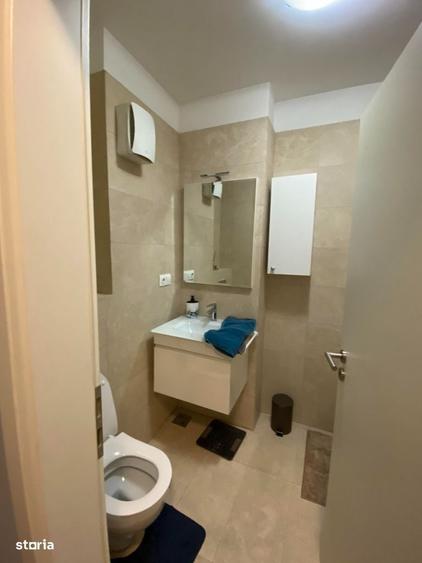 Apartament cu 3 camere semidecomandat în Ciupercenii Noi