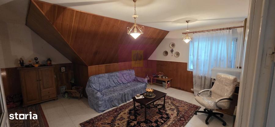 Casă cu 6 camere cu Teren 5116 Mp în Cornu