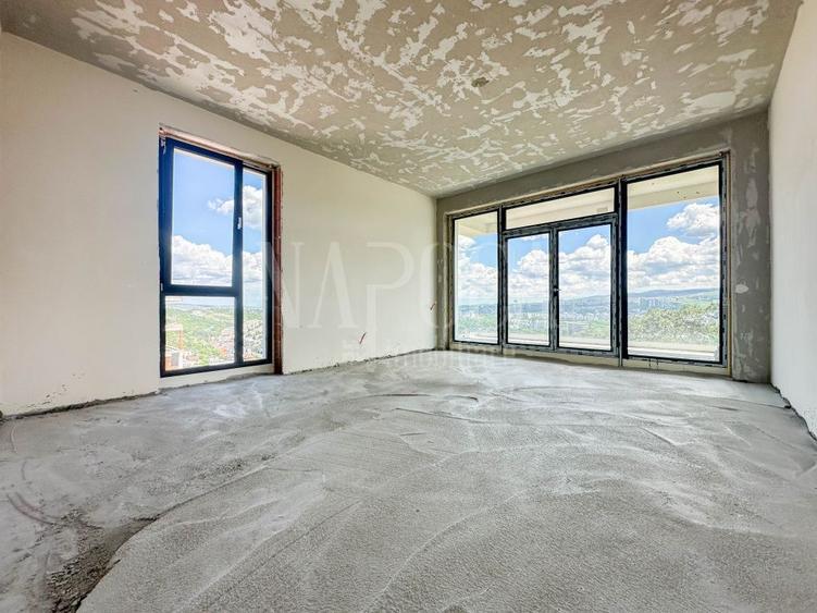Duplex cu 4 camere cu Canalizare în Grigorescu