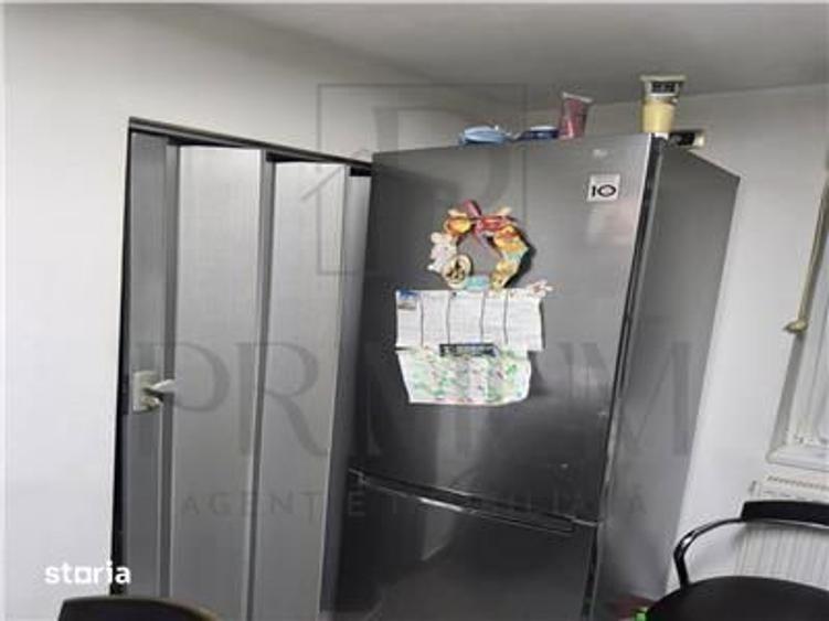 Apartament cu 2 camere semidecomandat, mobilat în Est