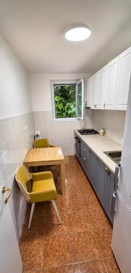 Apartament cu 2 camere semidecomandat, mobilat în Victoriei — fotografia 1