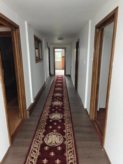 Casă cu 5 camere cu Teren 1000 Mp în Bariera Vâlcii