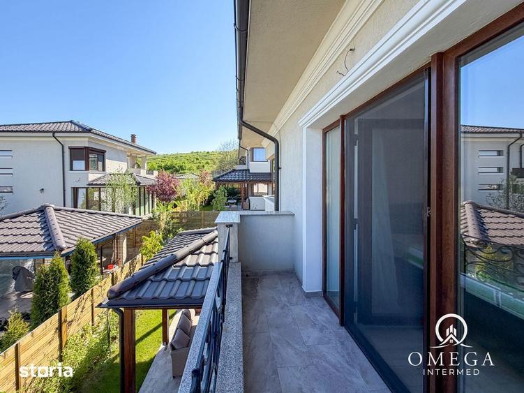 Casă cu 5 camere cu Teren 300 Mp în Bucium