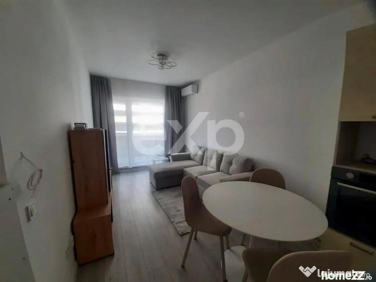 Apartament cu 2 camere decomandat, mobilat în Central