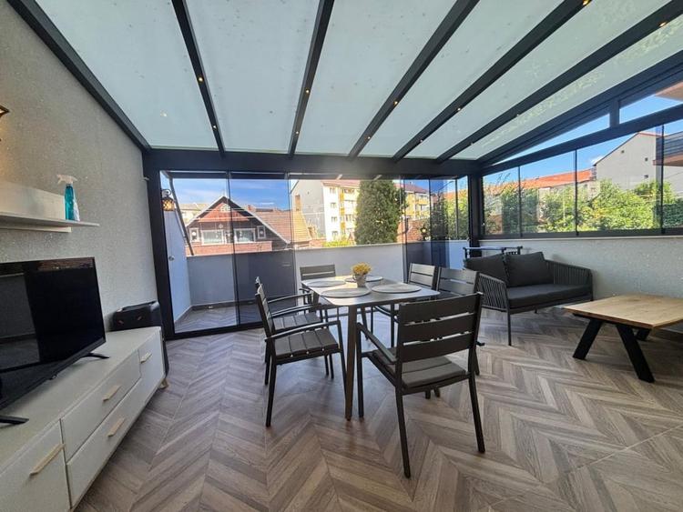 Apartament cu 3 camere decomandat, mobilat în Independenței