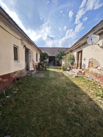 Casă individuală cu 5 camere cu Garaj în Dumbrăvița