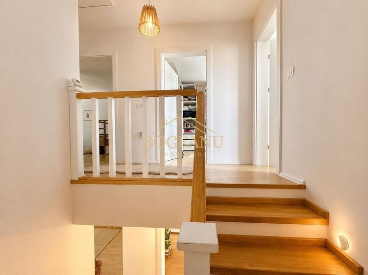 Duplex cu 4 camere cu Canalizare în Giroc