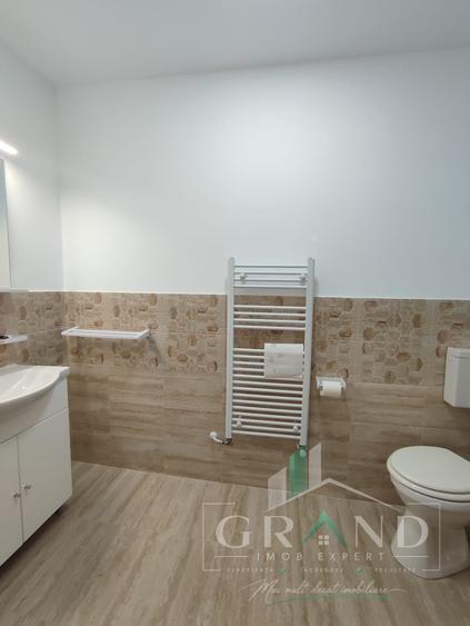 Spațiu comercial, de 90 mp, în Central
