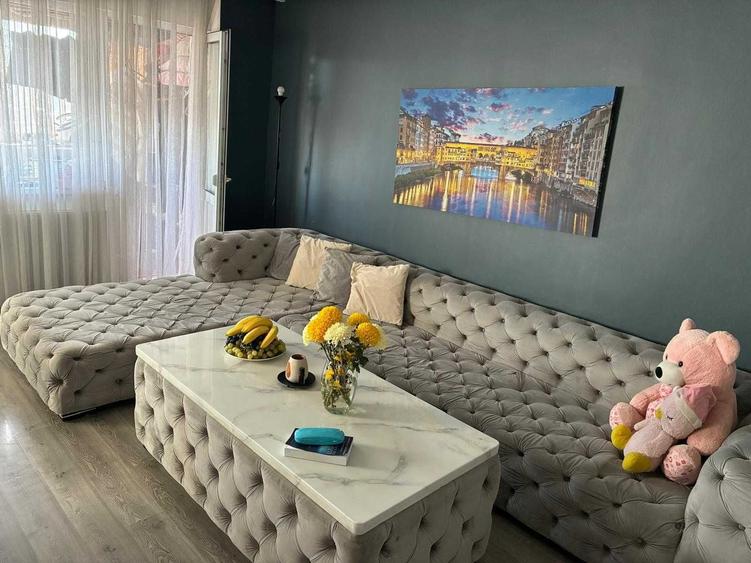Apartament cu 3 camere decomandat în Rahova
