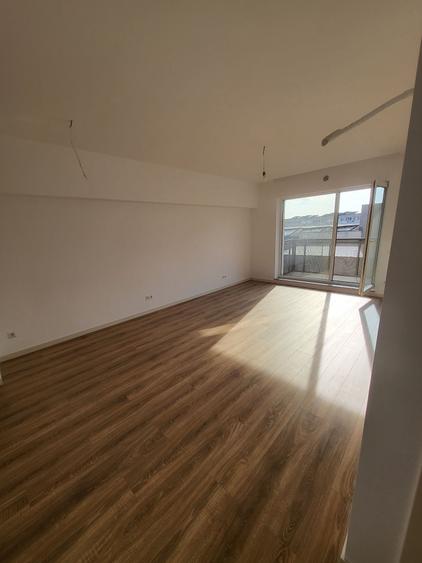 Apartament cu 2 camere decomandat în Ghencea