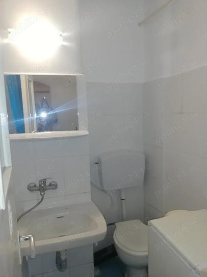 Apartament cu 2 camere semidecomandat în Tătărași