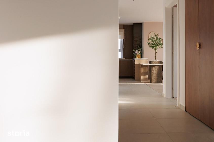Apartament cu 3 camere în Tractorul