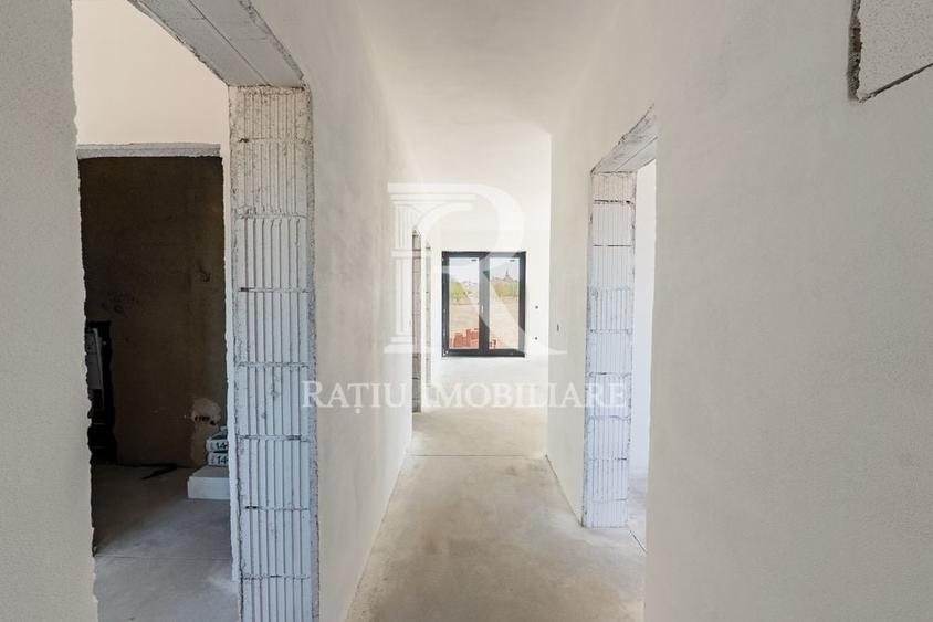Casă individuală cu 4 camere cu Canalizare în Oșorhei