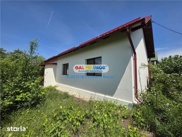 Apartament cu 3 camere decomandat în Crevedia