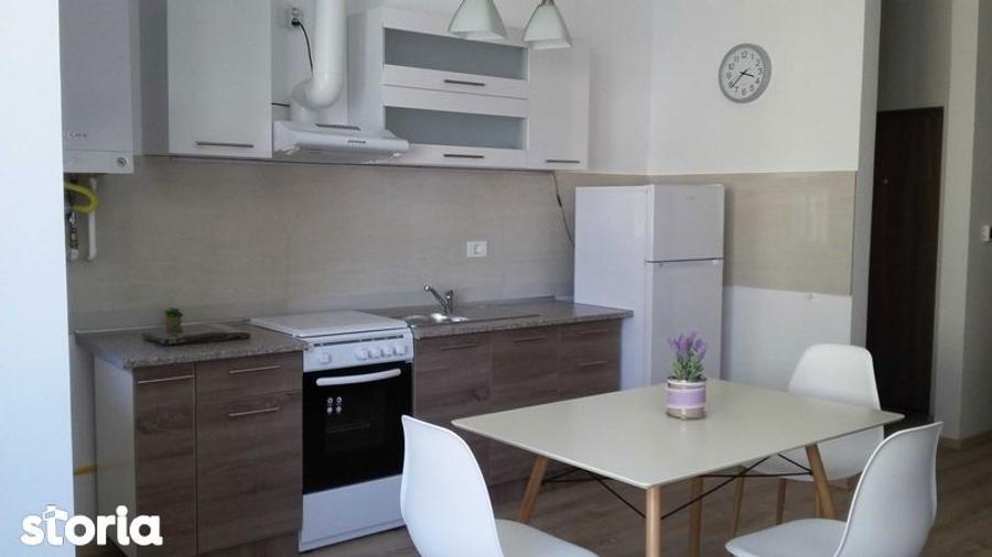 Apartament cu 2 camere decomandat în Dumbrăvița