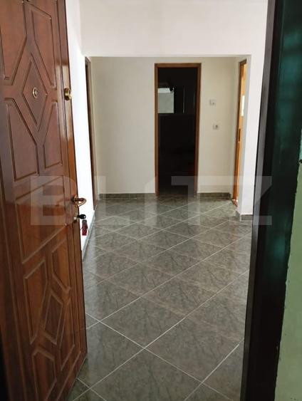 Apartament cu 3 camere decomandat, mobilat în Nord-Est