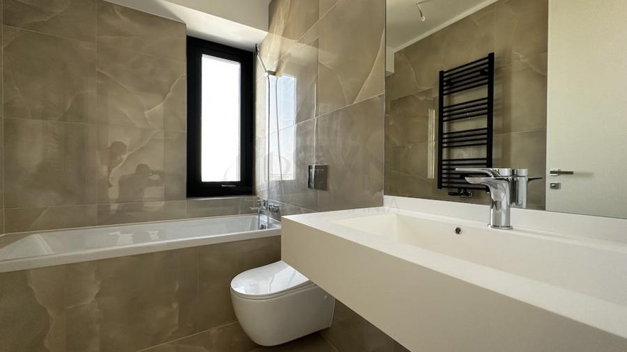 Apartament cu 2 camere decomandat în Floreasca