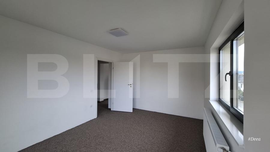 Duplex cu 4 camere cu Canalizare în Dezmir